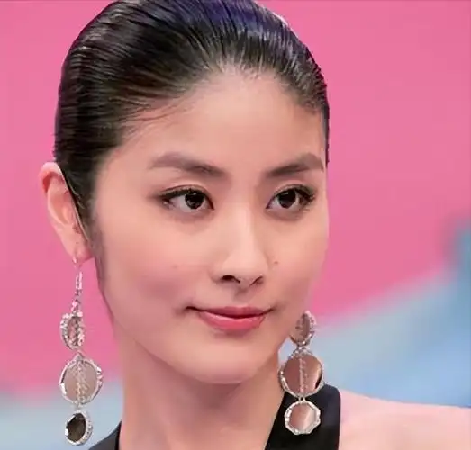 陈慧琳:香港最后一位天后,41岁痛失双胞胎女儿,抱憾终生