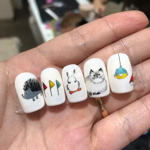 最新夏季美甲手绘动物日式美甲