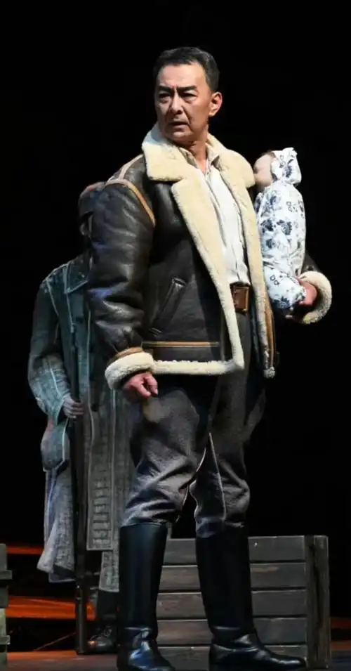 吴京安:与老婆是青梅竹马,婚后得一女,幸福美满