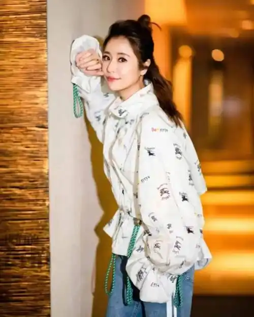 1976年出生的林心如,对自己的身材管理十分在意,平日无论怎么忙碌