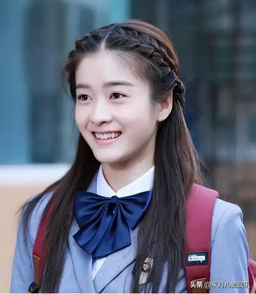 娱乐圈虎牙是谁(娱乐圈有漂亮虎牙)(7)