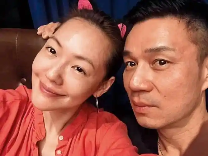 小s酒后糗事:胸贴撕下来给婆婆,清醒后竟大呼"妈妈你太好了"_礼物