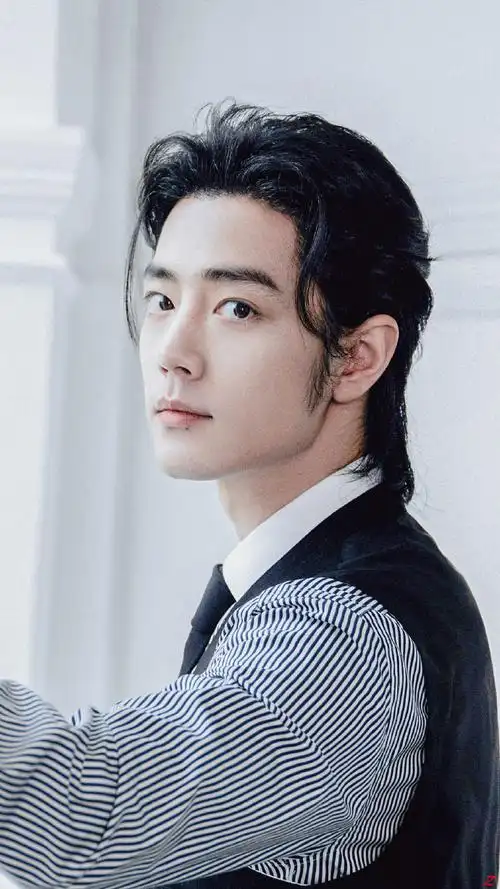 肖战超话#日常见肖战#    手机壁纸(一)    @x玖少年团肖战daytoy