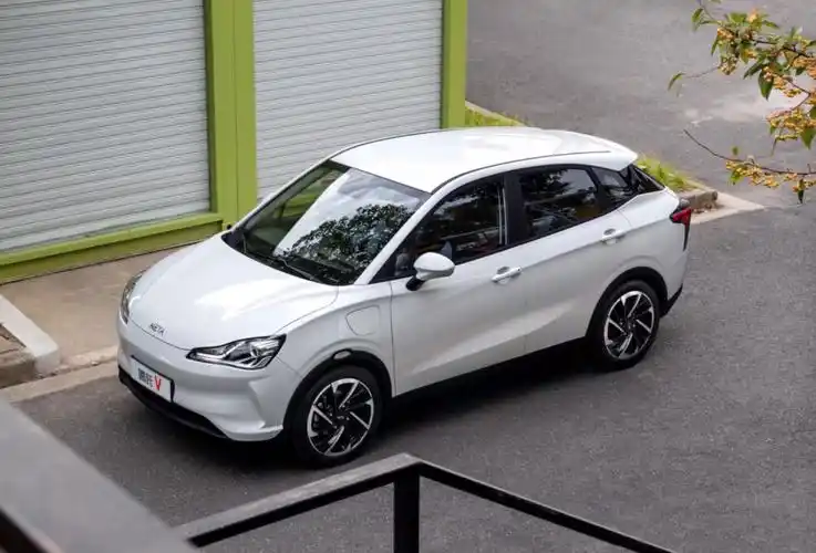 不到6万元续航400km  这样的哪吒v够意思吗?