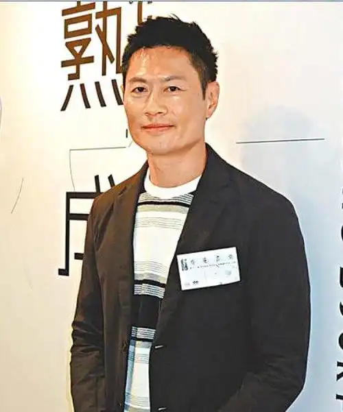 黄德斌离开无线片约不断 称一切都是注