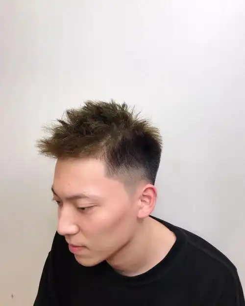 最值得剪的30款男生发型