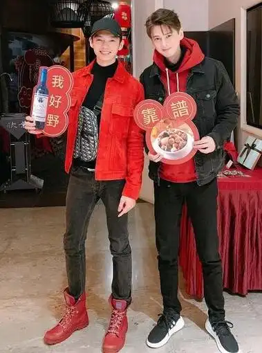 原创42岁郭品超逆生长和37岁高伟光同框稳赢188身高大长腿太惊人