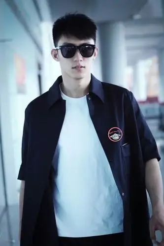 黄景瑜# #鲸鱼#拿图的宝宝随手点赞并喜欢专辑哦!