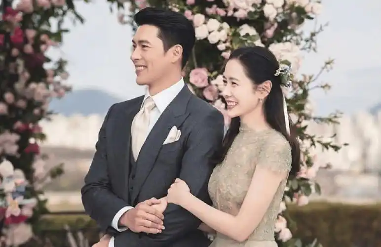 孙艺珍玄彬儿子首曝光一岁甜豆走路超稳身高抢镜妈妈快抱不动