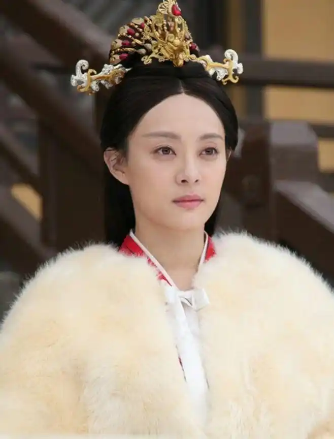 后宫甄嬛传# #梦回大清# #孙俪古装# #清宫美人# . photo.pclady.
