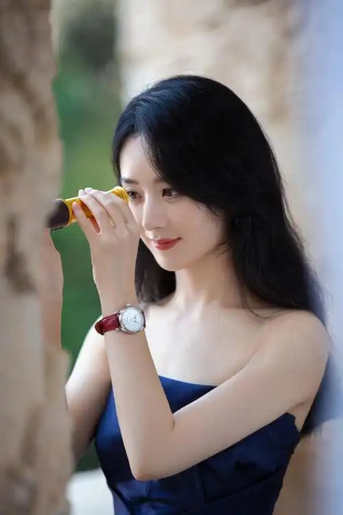 赵丽颖31岁生日当天(赵丽颖34岁生日照好甜)9