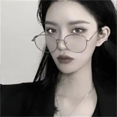 好看的头像女生帅气冷酷霸气优质头像女生简单气质图片