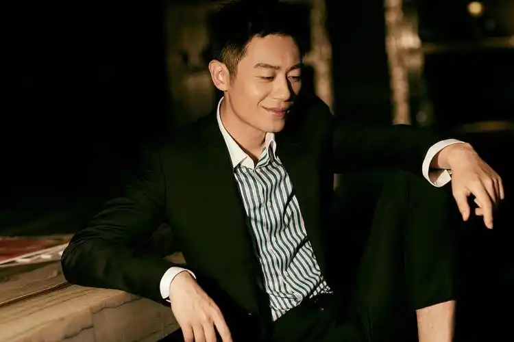 朱亚文 yawen zhu的图片