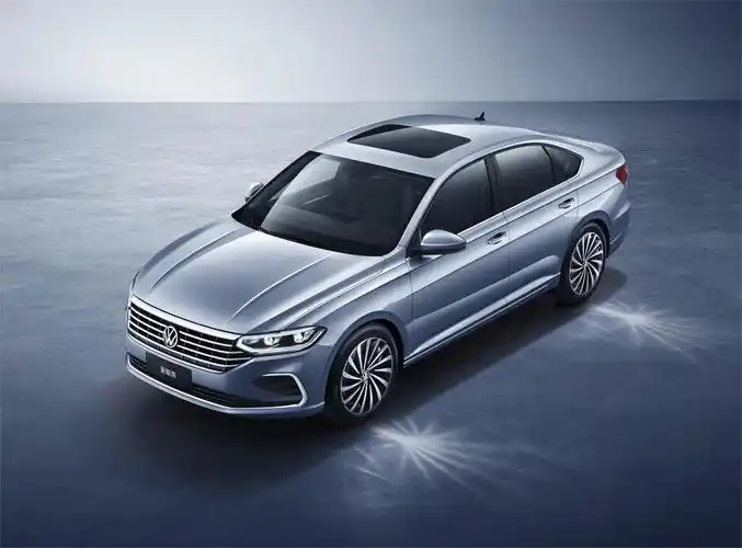 两副面孔的新款上汽大众朗逸来了