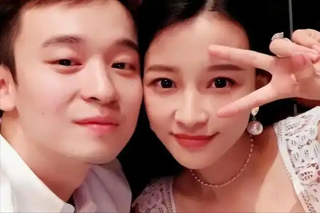 明明长着同一张脸,有人成顶流,有人却被封杀,原来一切有迹可循|李沁