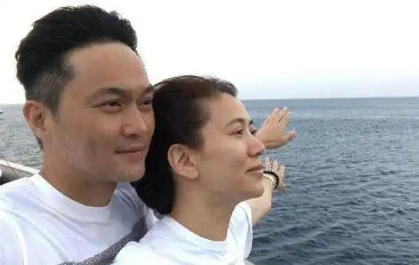 张智霖袁咏仪为什么不买房二人资产全都花在豪车和包包上