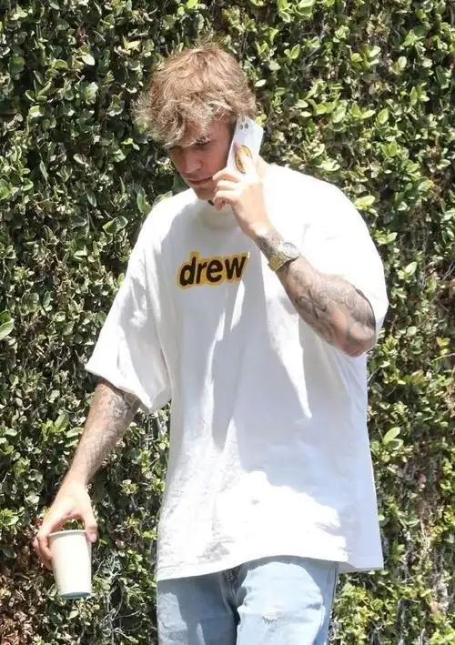 贾斯汀比伯少年照(比伯路遇狗仔队)(3)