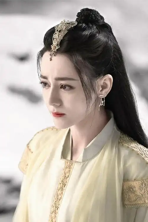 迪丽热巴纪云禾播出二周年产出接力