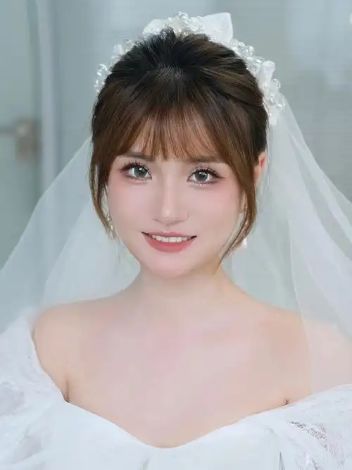 甜美纯欲的初恋感水蜜桃新娘妆成都化妆师