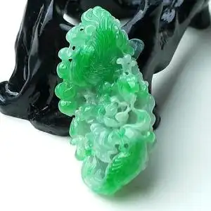 翡翠花鸟挂件吊坠