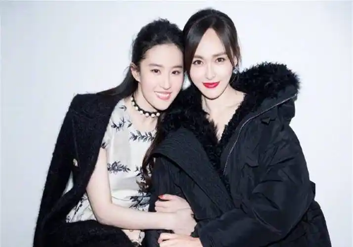 唐嫣为好姐妹刘亦菲庆生,连续6年从不间断让人羡慕.