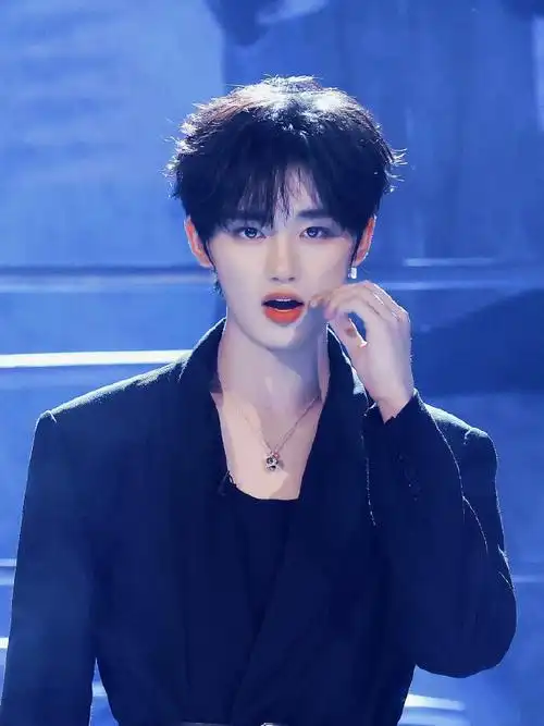 丁程鑫hi6限时西装皮肤##丁程鑫你好星期六