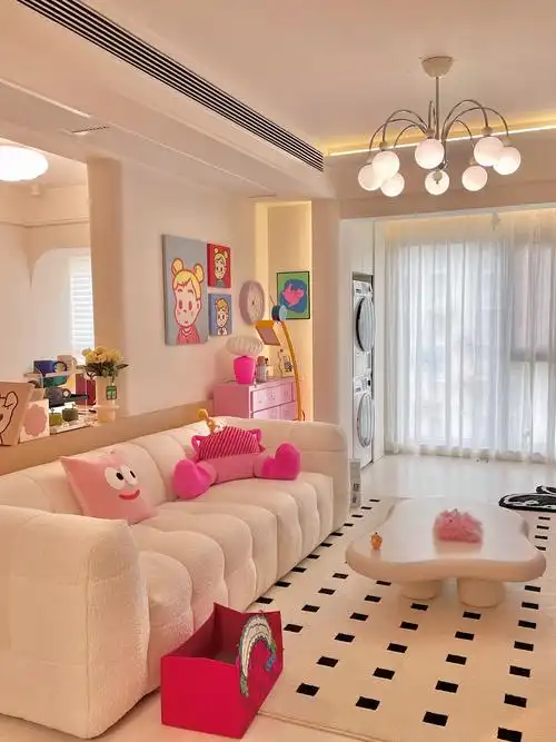 5有点大 
到了感觉刚刚好 
颜色也比我之前的奶
坐着也挺