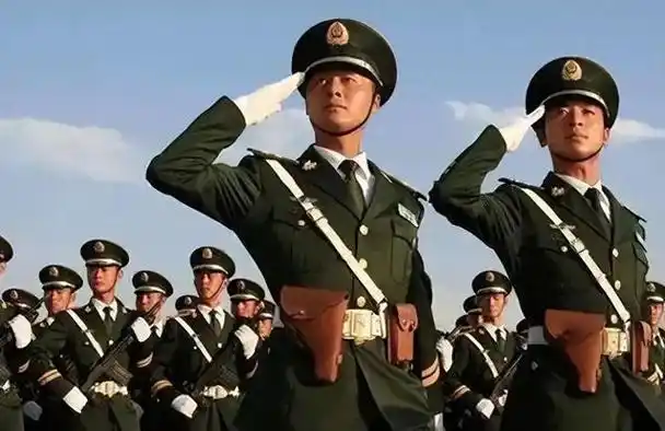 军人敬礼分为几种很多人还不清楚看完你就懂了