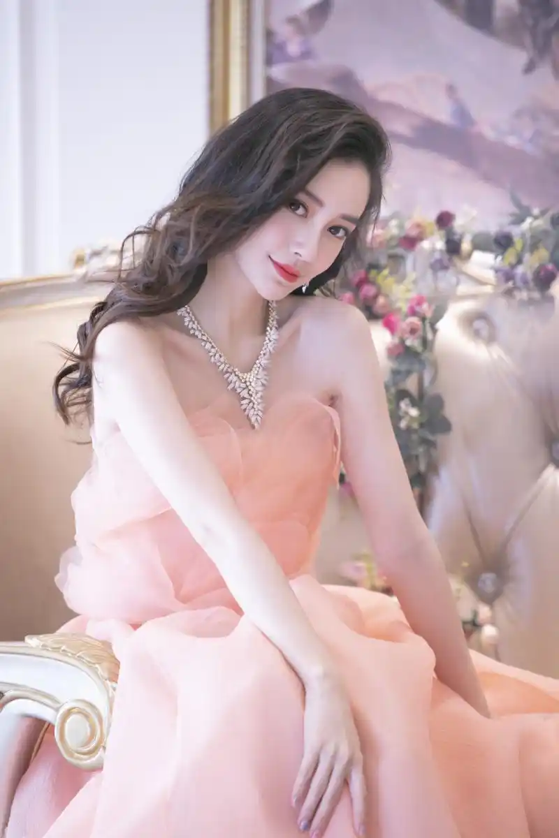 angelababy纱裙浪漫写真图片19