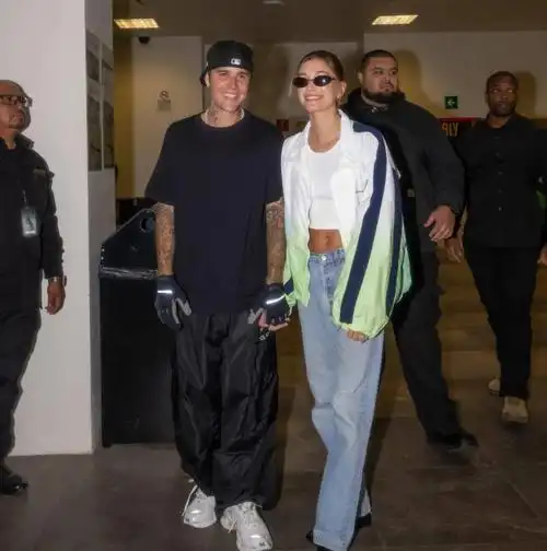 justinbieber  #贾斯丁比伯海莉  #drewhouse  #haileybieber