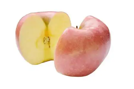 红苹果半切白色背景照片