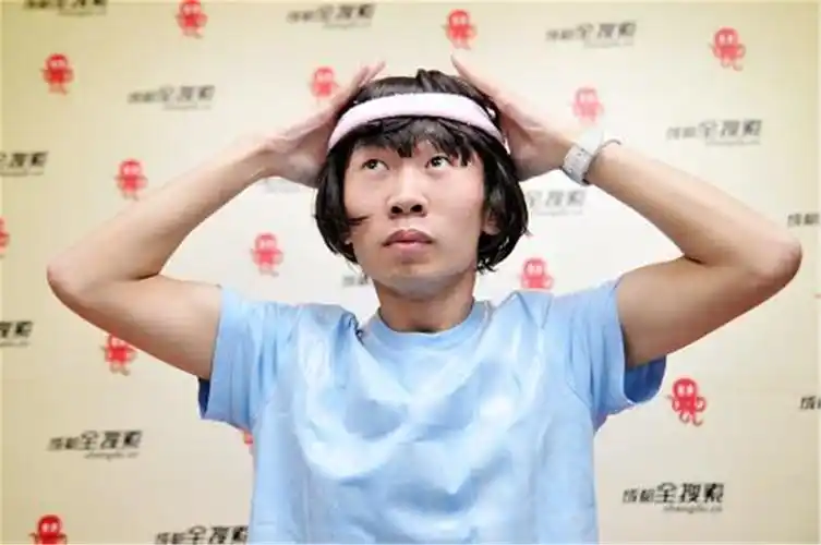 从被嫌弃的表情帝到撑起内娱半边天杨迪成名之路有多艰难