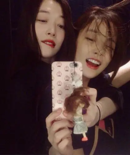 具荷拉家中身亡 生前与雪莉是亲密好友