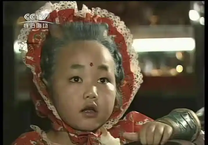 1992年的6月1日,由陈嘉男,江以桢主演的神话电视剧《小龙人》在中央