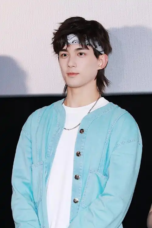 吴磊蓝色纯净大片