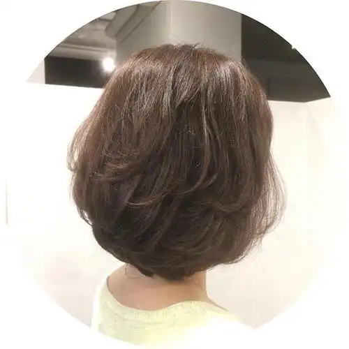 空气感短发今年最流行