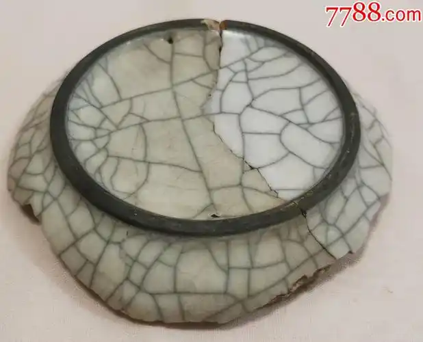 北宋哥窑白釉大瓶底部瓷片h