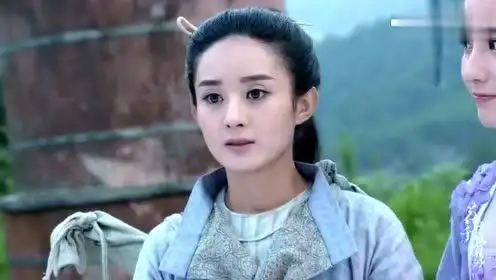 《花千骨》花千骨来到了长留山,准备明天考试