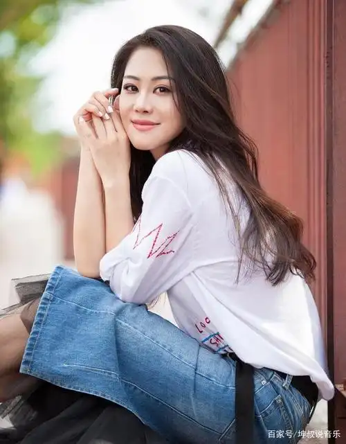 华语女歌手热度榜,任然登顶,邓紫棋跌落神坛!