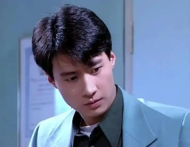 盘点风靡一时的港台流行歌曲(黎明)