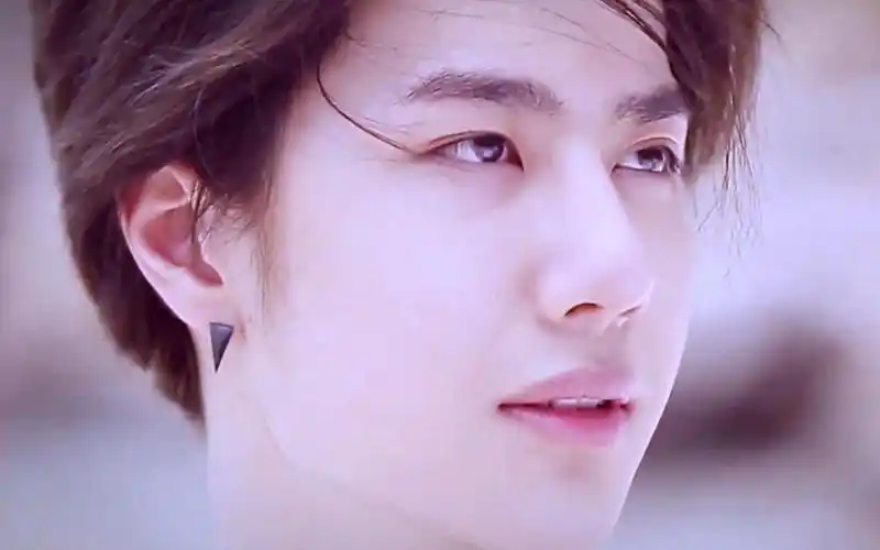 王一博早期可爱视频流出,整个人奶呼呼的,妥妥的奶盖!