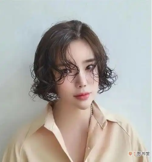 15款最火短发送给大家 短卷发发型图片