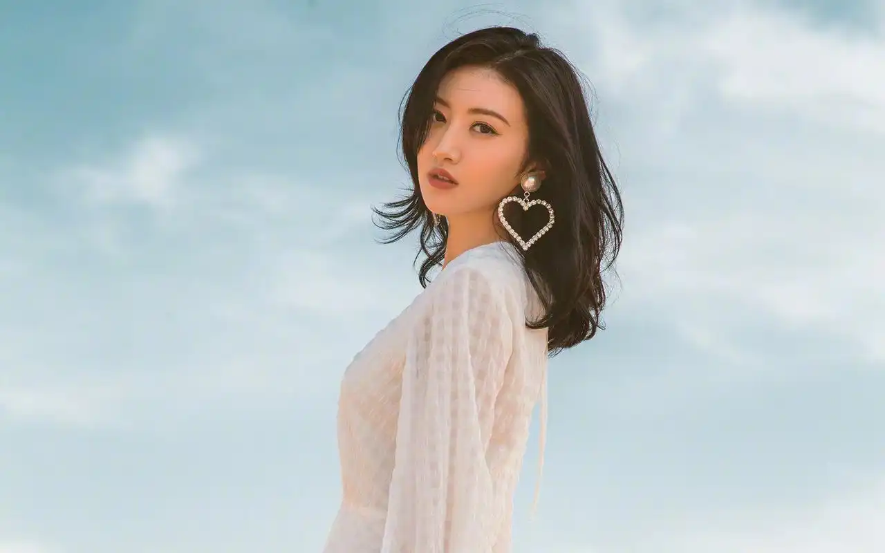 景甜白纱长裙性感写真图片桌面壁纸