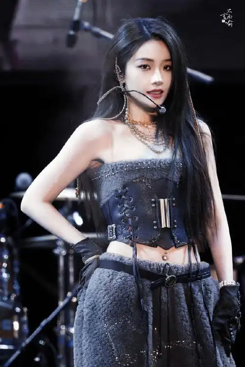 喻言年度最佳舞台演绎歌手