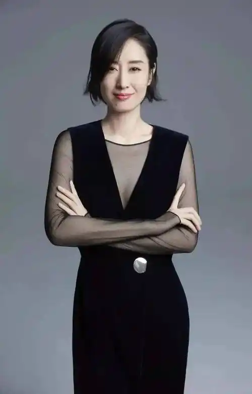 演员刘敏涛有过一次失败的婚姻,祝福新恋情的她这次能修成正果_丈夫