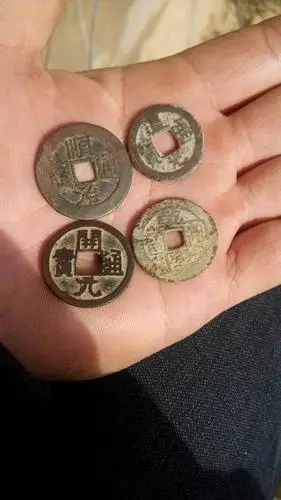 都是些啥铜钱,值钱吗?