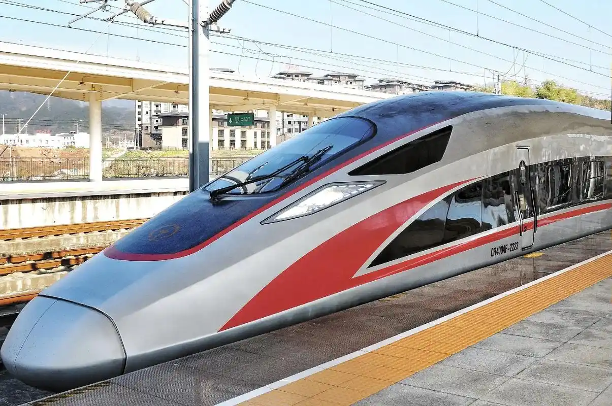 cr400af-2223,,,绩溪北站拍高铁大头照#中国铁路 - 抖音