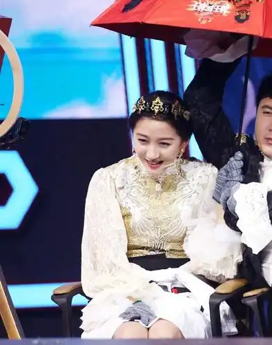 王牌对王牌猜歌,沈腾和关晓彤傻傻分不清楚,你们确定真的听过?