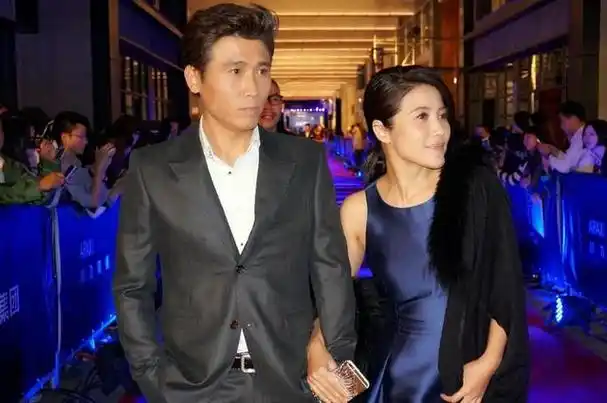 回顾:事实证明,"恋情成谜"的李乃文,早已走上了另一条大道