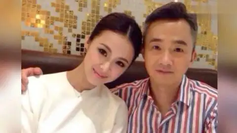 47岁程雷全家近照曝光,老婆隐藏了整整5年